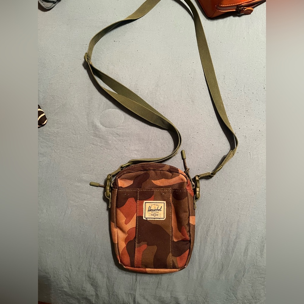 Mens Herschel supply bag